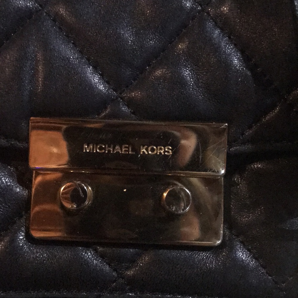 Michael Kors Sloan Quilted-Leather Shoulder Bag - Picture 2 of 5